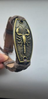 Bratara din piele cu aplicatie scorpion